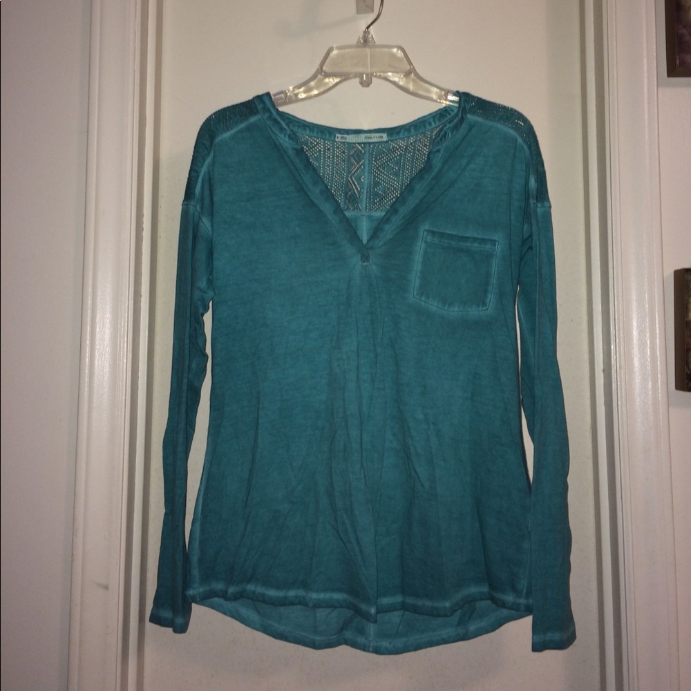 Long sleeve top